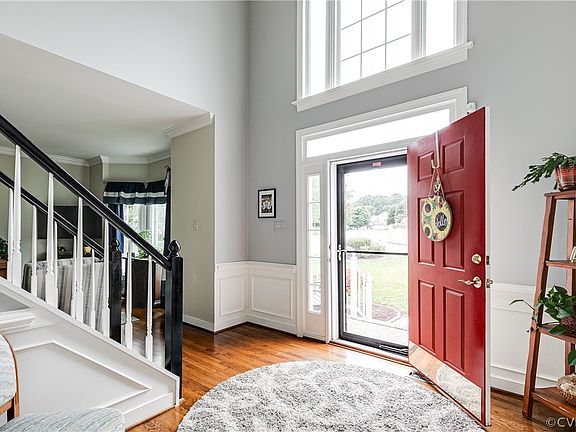 5th image of 9158 Ivy Banks Dr