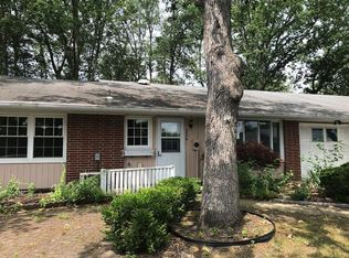 606B Lake Point Dr, Lakewood, NJ 08701