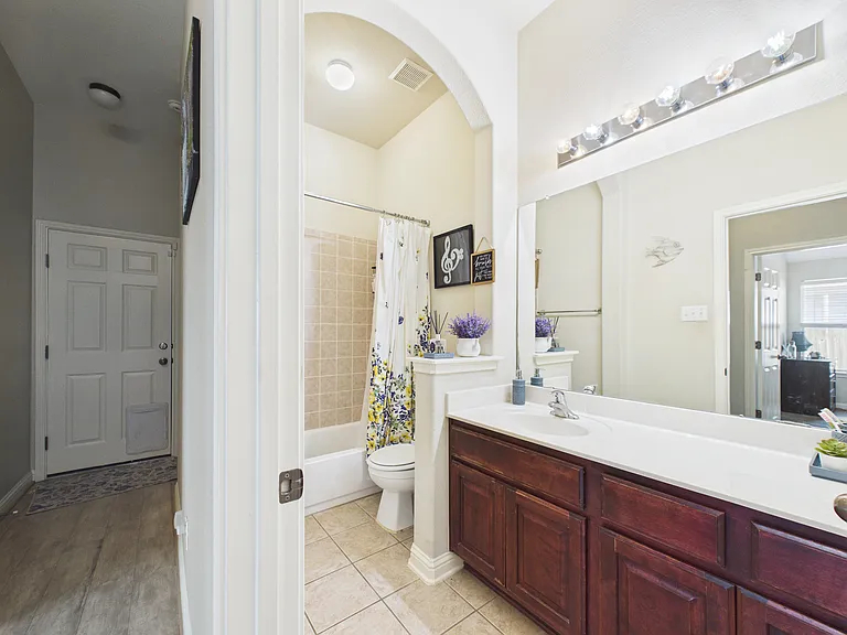 10216 Wind Cave Trl — Photo 20