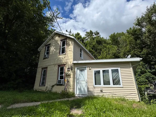 605 W 17th St, Dubuque, IA 52001