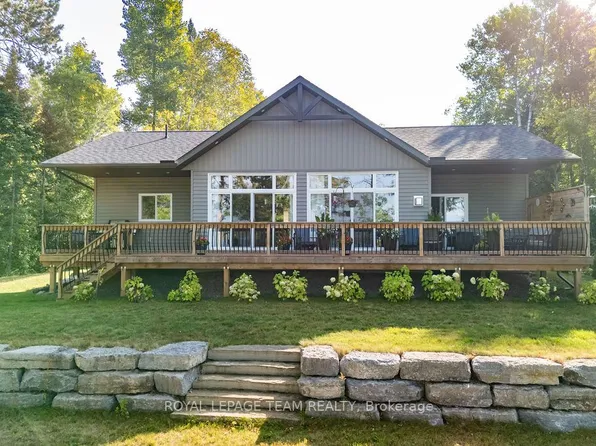 42153B Combermere Rd S, Madawaska Valley, ON K0J 1B0