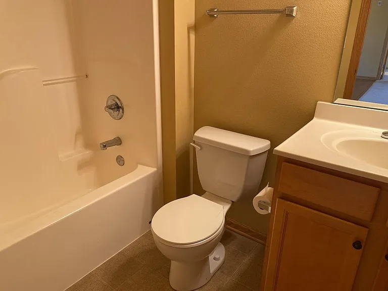 2425 Aspen Rd #203 — Photo 7