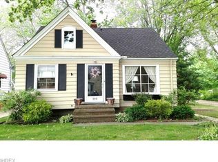 20710 Belvidere Ave, Fairview Park, OH