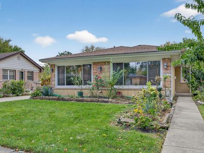 8607 Lawndale Ave, Skokie, IL, 60076