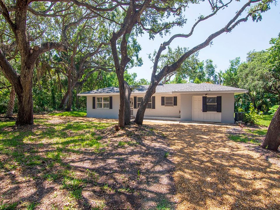 1st image of 1475 Pelican Ln