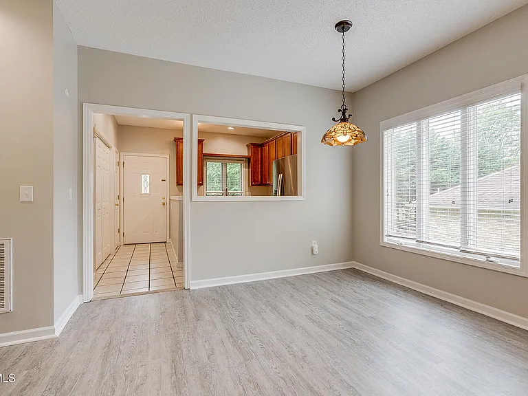 176 S Austin Springs Rd #9 — Photo 9