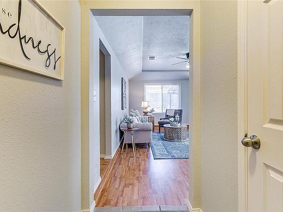 4th image of 1208 Cumberland Dr