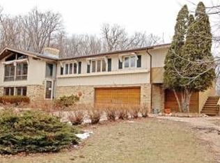 2042 Spring Rd, Stoughton, WI 53589