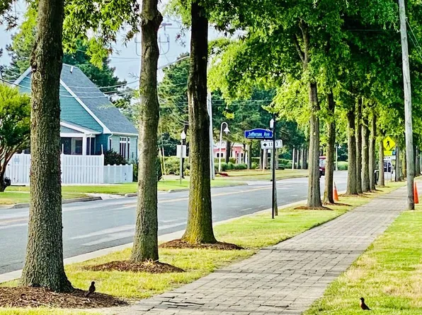 502 Fig St, Cape Charles, VA 23310