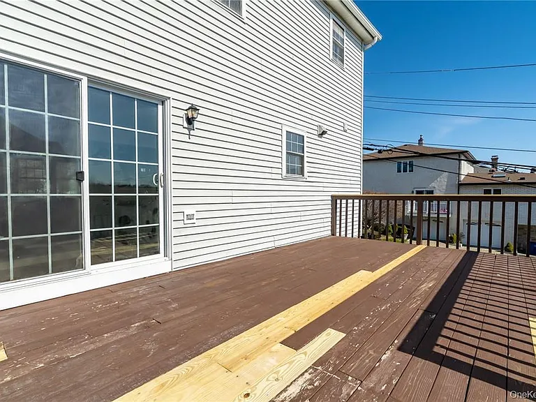 35 Harrison Ave — Photo 11