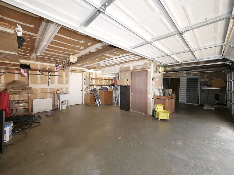 27928 Holiday Ln — Photo 14