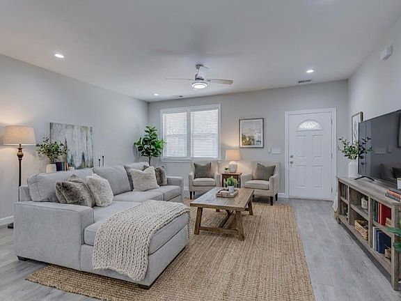 5th image of 1020 Blumefield Rd