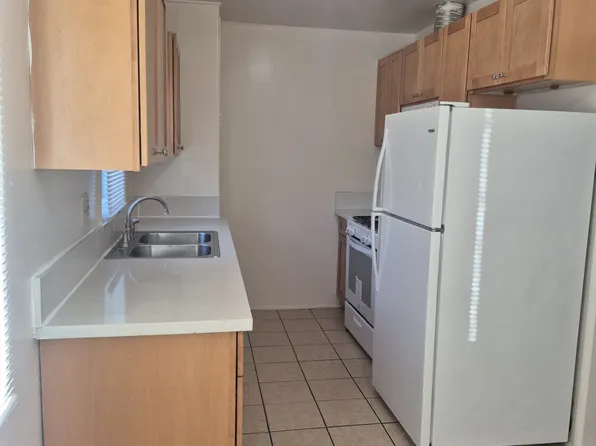 7017 Malabar St #E, Huntington Park, CA 90255