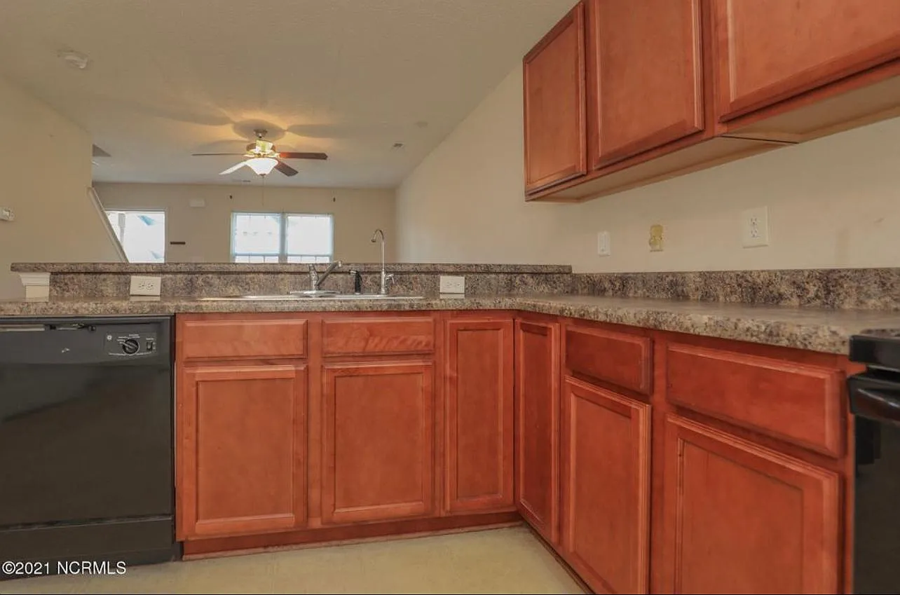 4010 Banister Loop — Photo 3