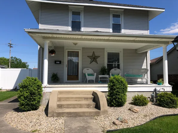 1214 N Perkins St, Rushville, IN 46173