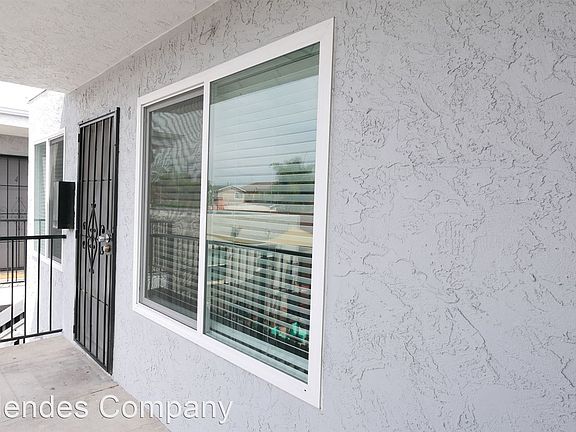 3rd image of 4057 46th St APT 6