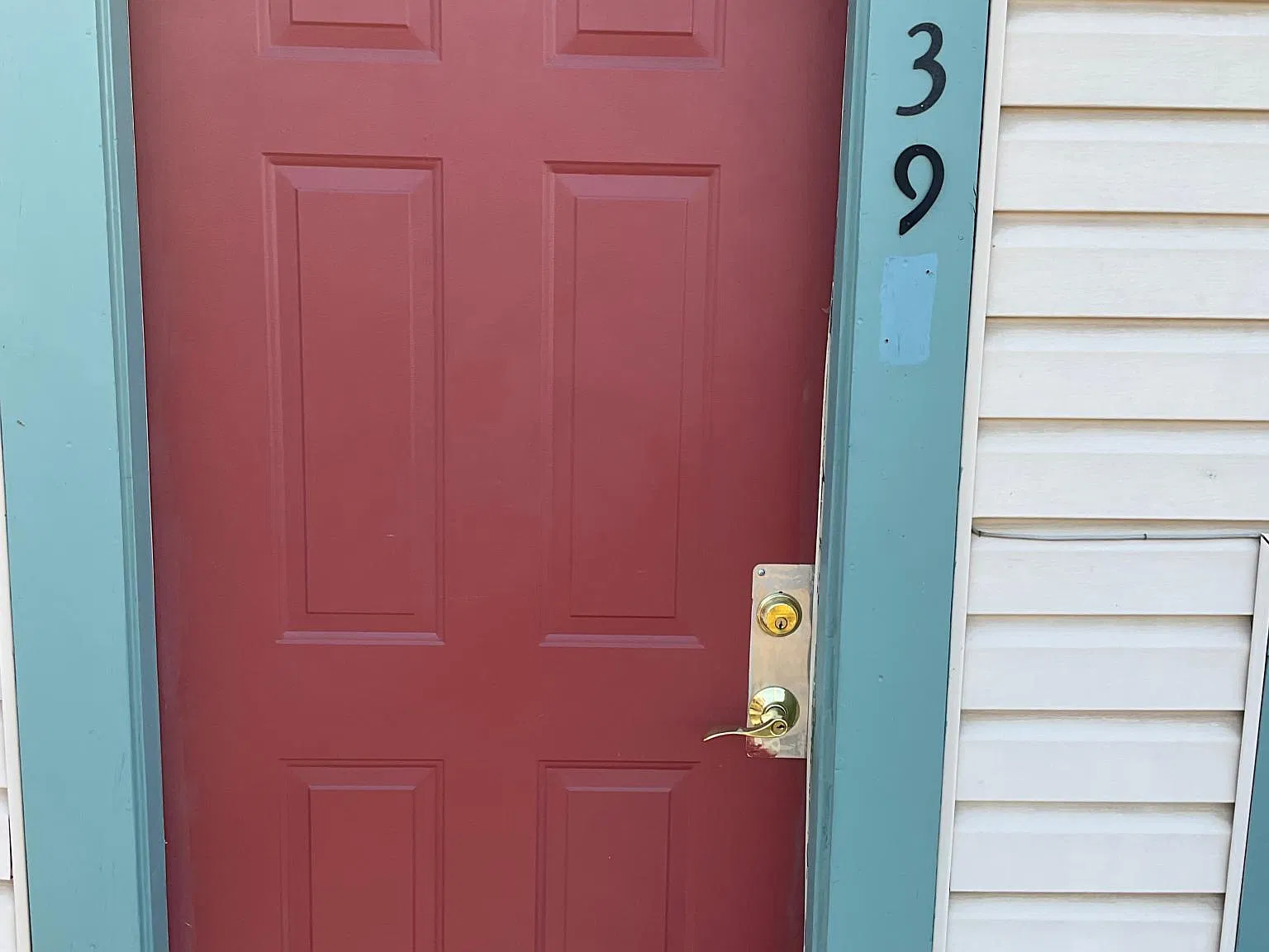 3 bed, 850 sqft, $1,350 — Photo 3