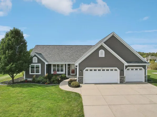 10555 South Singing Lark COURT, Oak Creek, WI 53154