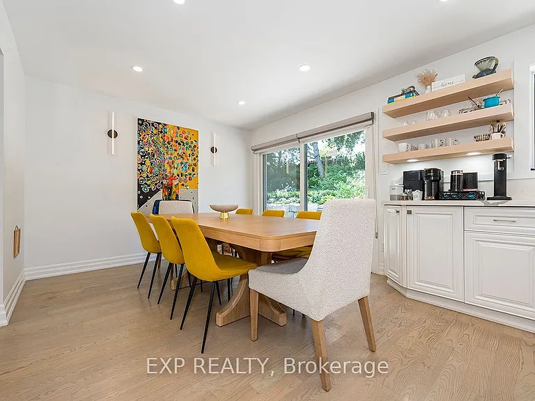 1410 Petrie Way — Photo 22