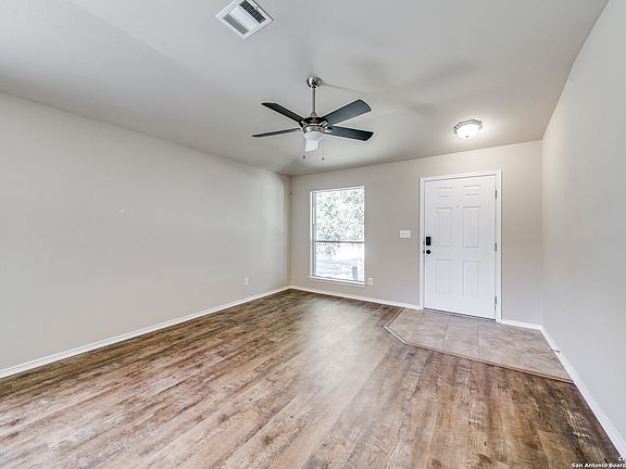 5th image of 344 IBIS FALLS DR