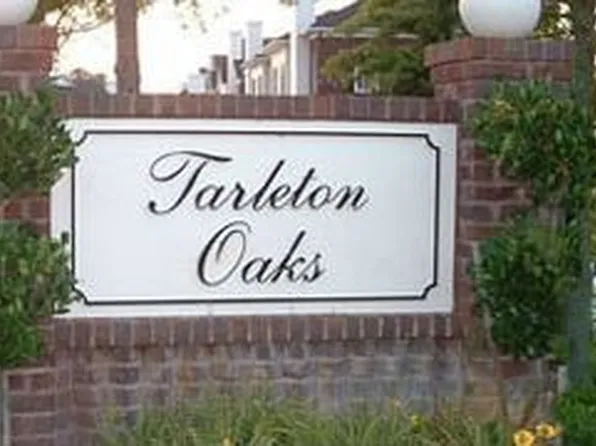 5873 Ludington Dr, Virginia Beach, VA 23464