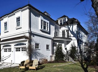 377 Rowland Rd, Fairfield, CT 06824