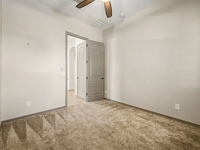 1315 W Alpine Tree Ave — Photo 21