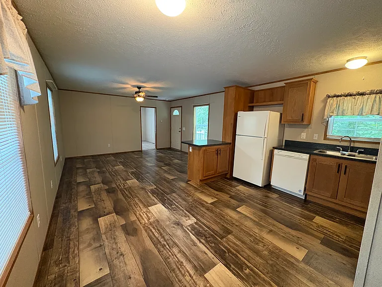 75 Mansfield Dr — Photo 10