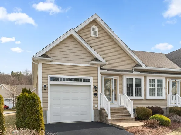 17 Madison Way Unit 17, Hubbardston, MA 01452