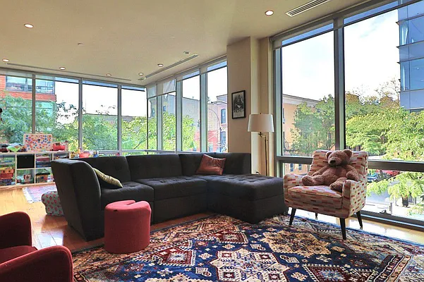 Rented by DTRE | media 34