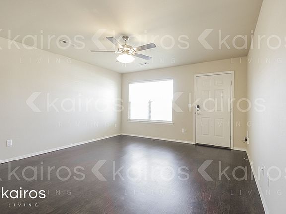 4th image of 4005 E Thomas St #B