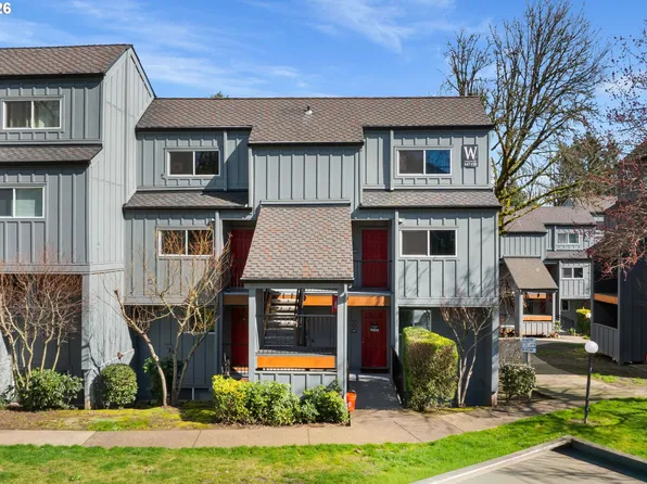 4 Touchstone Ter, Lake Oswego, OR 97035