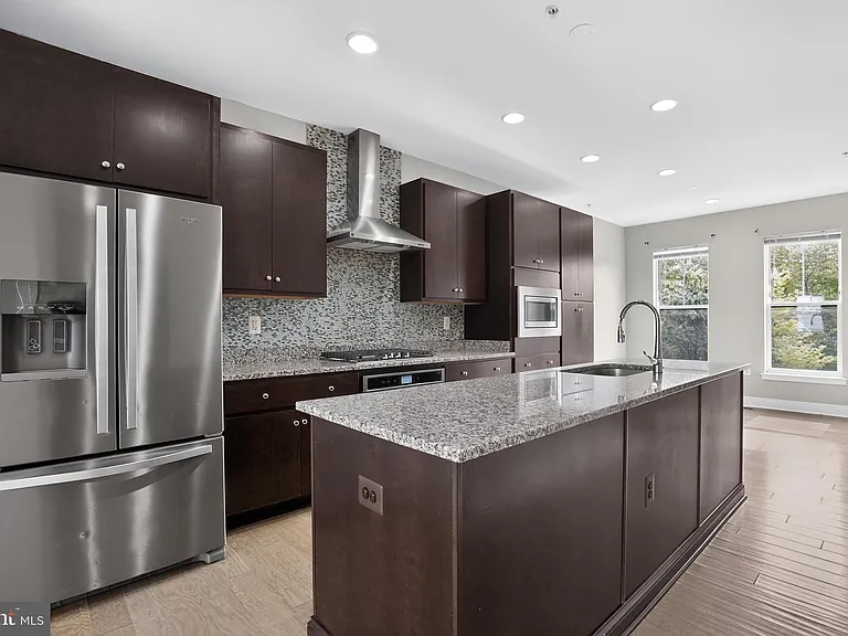 22964 Cabral Ter — Photo 10