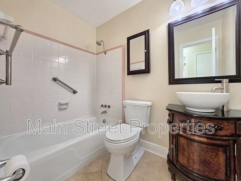 4547 Marseille Dr — Photo 12