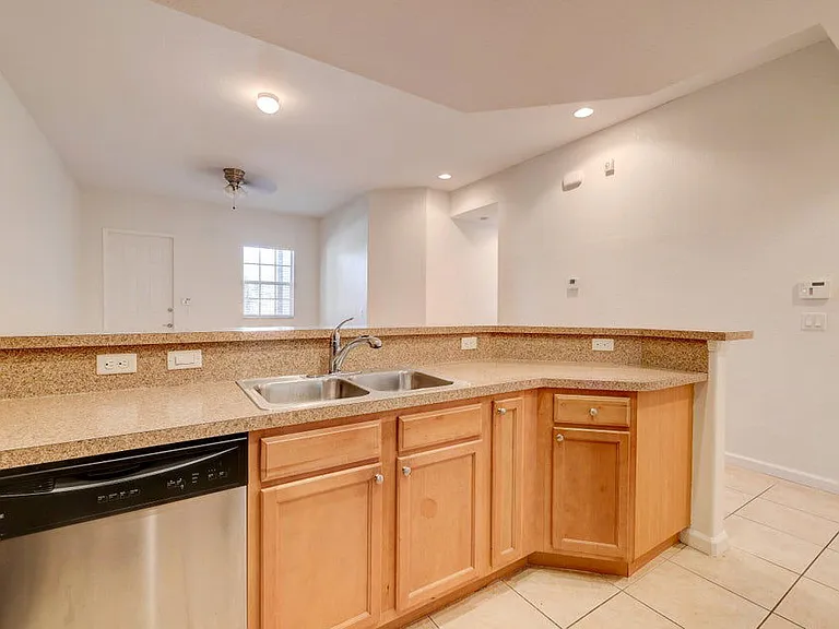 10560 SW Stephanie Way #1102 — Photo 10