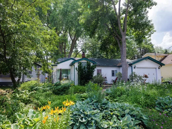 1860 4th St, White Bear Lake, MN 55110