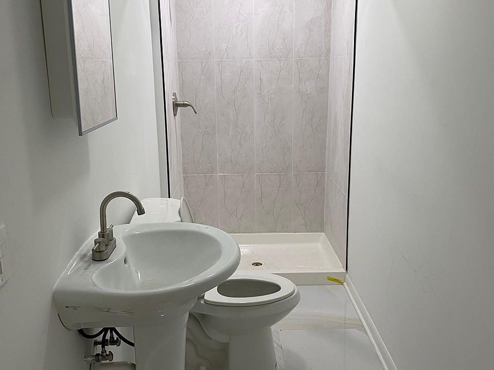 Brand new Bathroom ! With Japnese tile