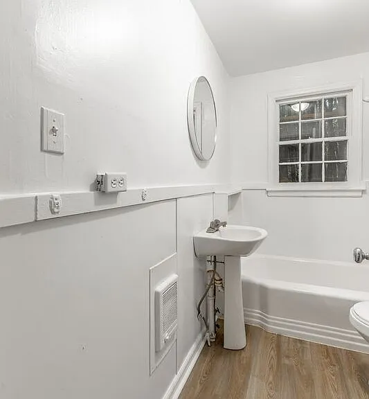 518 E Manning St #5 — Photo 10