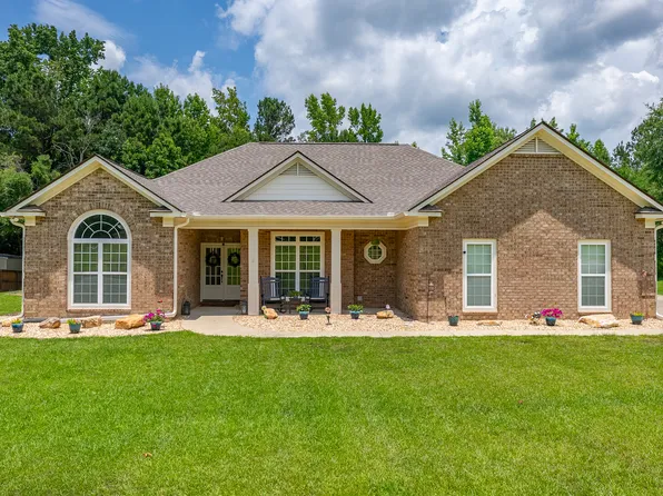 28 W Teddy Bear Ln, Waverly Hall, GA 31831