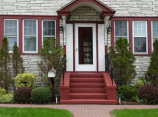 1300 Suncrest Rd, Bessemer, AL 35020