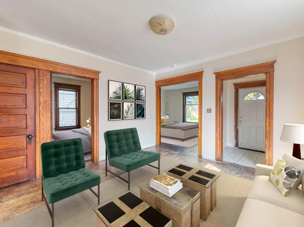 507 N Sycamore St, Lansing, MI 48933