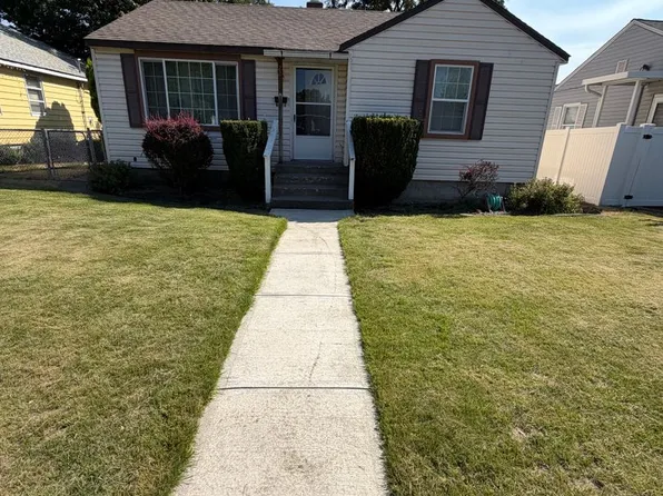 2211 W Olympic Ave, Spokane, WA 99205