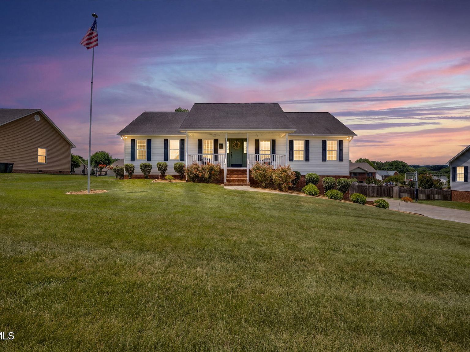 442 Grey Fox Dr, Church Hill, TN 37642 | Zillow