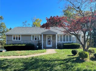 1602 Zeuger St, Glenshaw, PA 15116