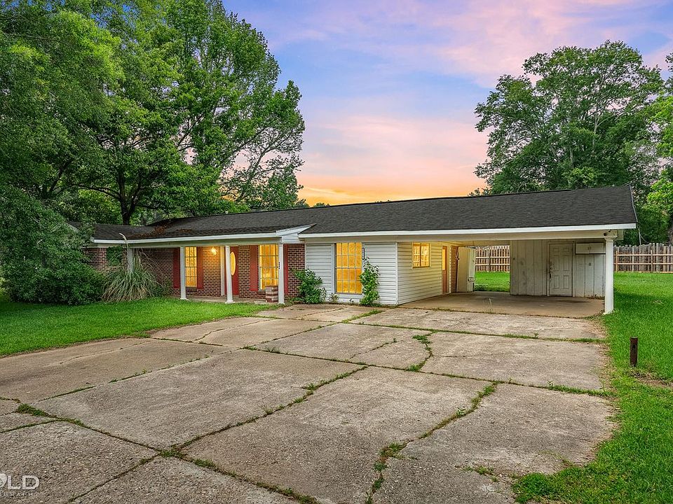 1st image of 3016 Burson Dr