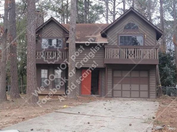 1043 Ascot Ct