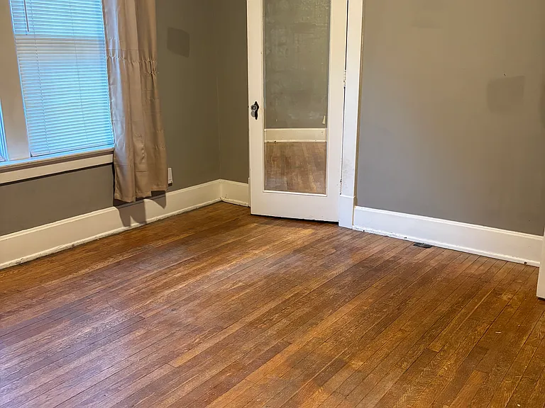 Bedroom #1