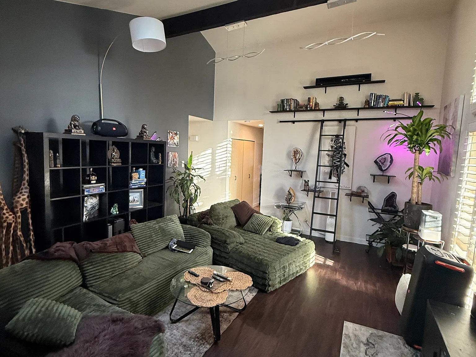 3 bed, 1444 sqft, $3,000 — Photo 1