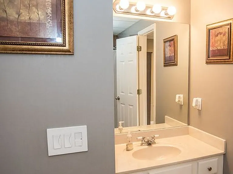 1120 Shades Crest Rd — Photo 26