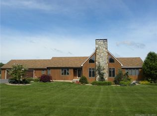 109 Thrall Rd, Broad Brook, CT 06016